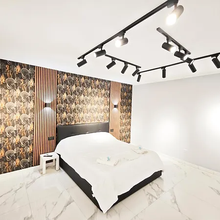 Re Manfredi Apartament Bari